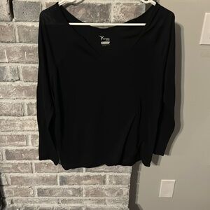 Old Navy long sleeve light weight tee L